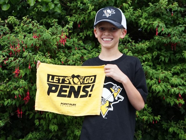 Pic 2016-0609 02 Pens Rally (2) FBook