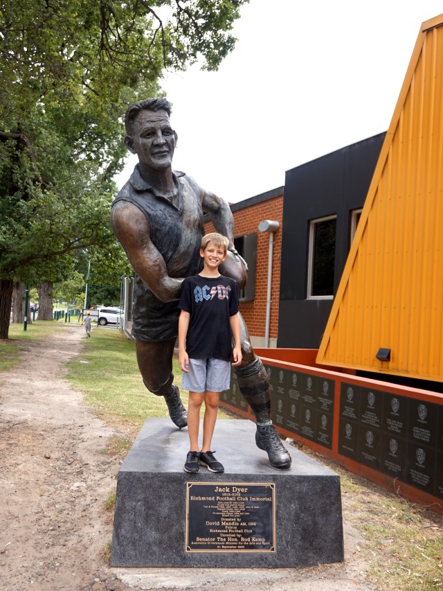 Pic 2018-0110 02 Stadium Area (41) Edit